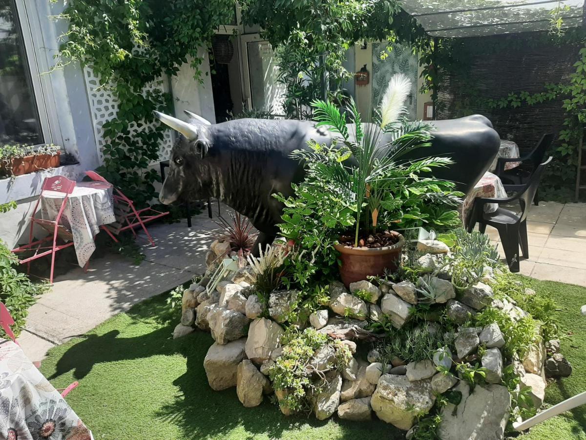 Hotel La Tour Des Fees Quissac  Zewnętrze zdjęcie