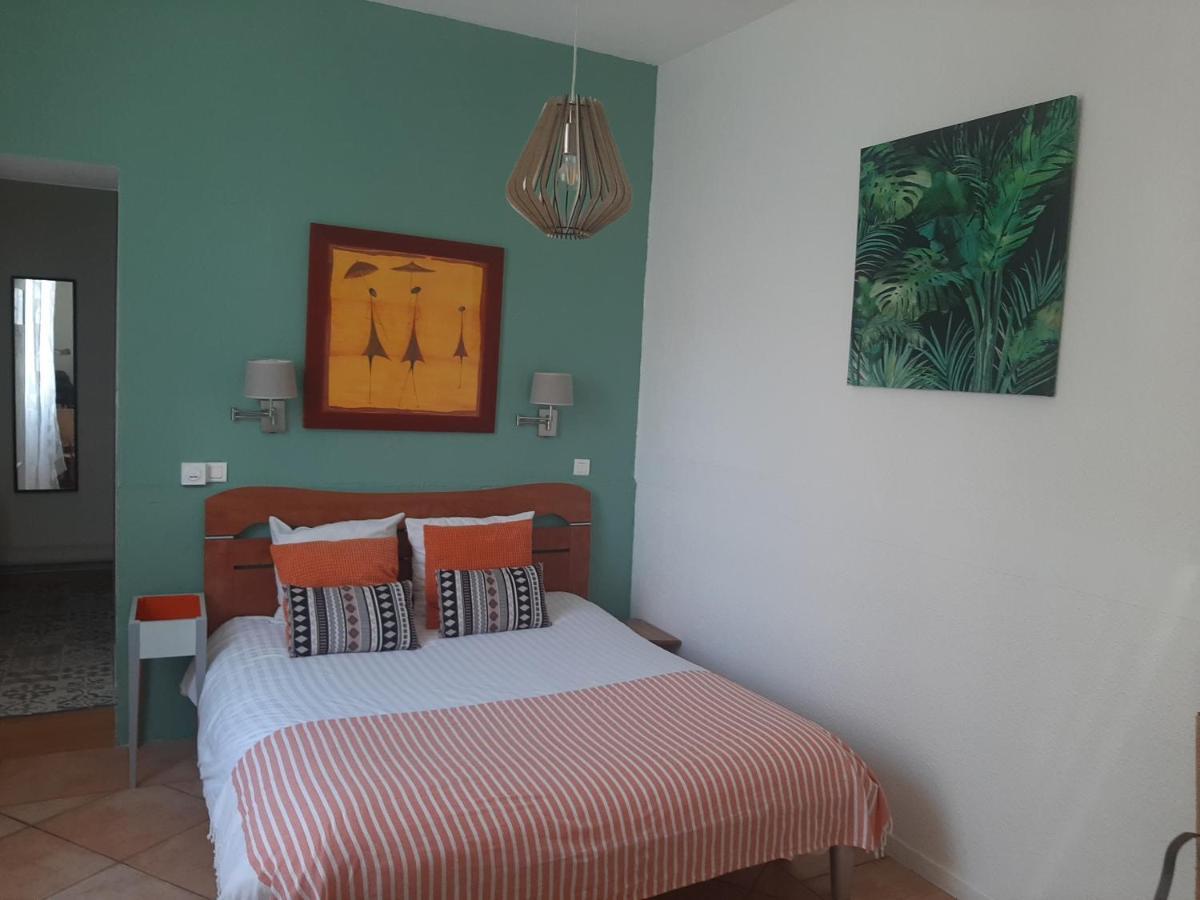 Hotel La Tour Des Fees Quissac  Zewnętrze zdjęcie