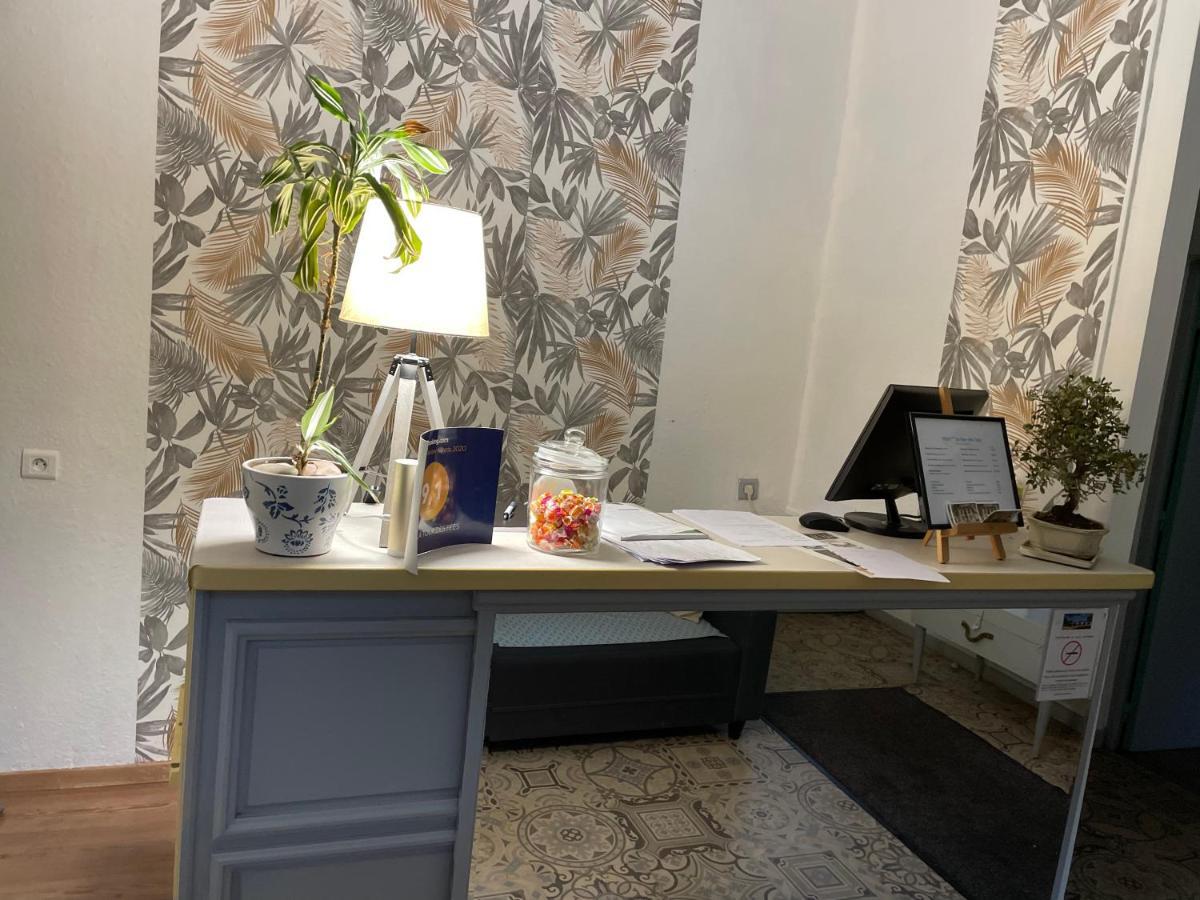 Hotel La Tour Des Fees Quissac  Zewnętrze zdjęcie