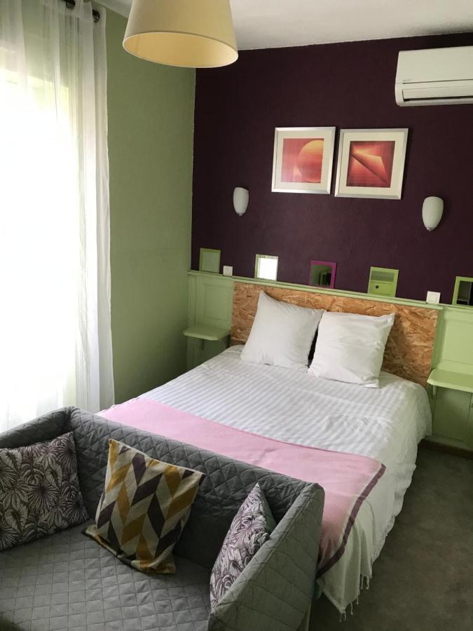 Hotel La Tour Des Fees Quissac  Zewnętrze zdjęcie